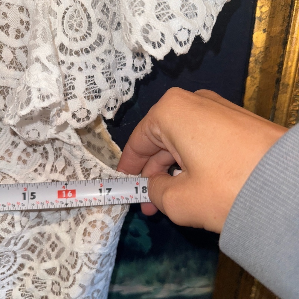 WILLOWBY by Watters White Lace Overlay Short Sleeve Button Back Wedding Top 14 - Picture 8 of 11